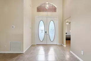 640 NW Venetto Ct, Port Saint Lucie, FL 34986 - Photo 3