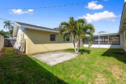 924 SE Dolphin Drive, Stuart, FL 34996 - Photo 39