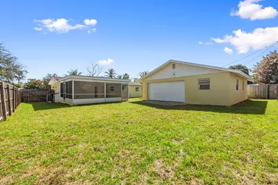 924 SE Dolphin Drive, Stuart, FL 34996 - Photo 1