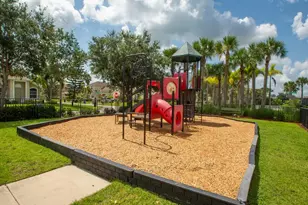 10106 W Villa Cir, Vero Beach, FL 32966 - Photo 45