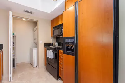 99 SE Mizner Boulevard #323, Boca Raton, FL 33432 - Photo 7