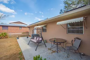 1686 SE Biddle Ln, Port Saint Lucie, FL 34983 - Photo 9