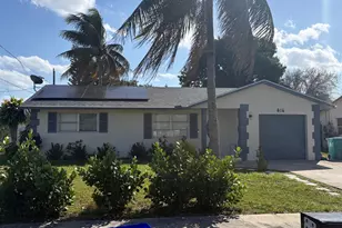 816 NW 8th Ave, Boynton Beach, FL 33426 - Photo 1