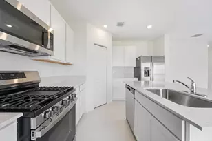 10739 NW Moon Rise Ln, Port Saint Lucie, FL 34987 - Photo 3