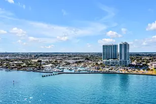 220 Lake Shore Dr, West Palm Beach, FL 33403 - Photo 3