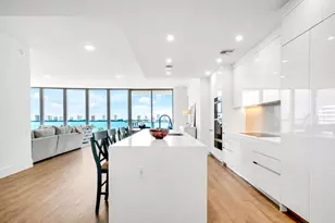 220 Lake Shore Dr, West Palm Beach, FL 33403 - Photo 9