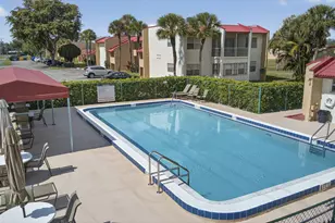 105 Lake Irene Dr, West Palm Beach, FL 33411 - Photo 23