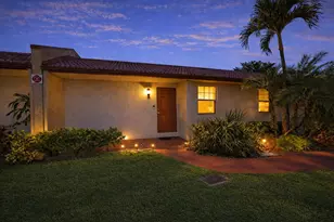 105 Lake Irene Dr, West Palm Beach, FL 33411 - Photo 1