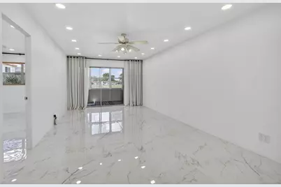 105 Lake Irene Drive, West Palm Beach, FL 33411 - Photo 9