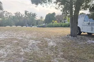 2886 Northside Dr, Lantana, FL 33462 - Photo 1