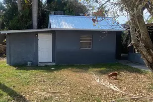 494 Bacom Point Rd, Pahokee, FL 33476 - Photo 1