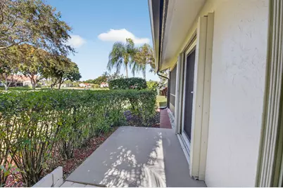 5750 Parkwalk Circle E, Boynton Beach, FL 33472 - Photo 27