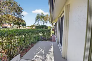 5750 Parkwalk Cir E, Boynton Beach, FL 33472 - Photo 27