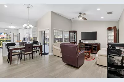 5750 Parkwalk Circle E, Boynton Beach, FL 33472 - Photo 7