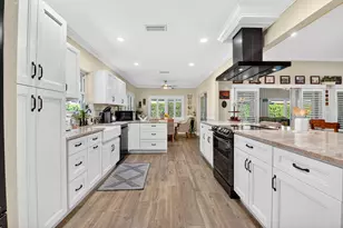 10265 Greentrail Dr N, Boynton Beach, FL 33436 - Photo 23