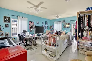 261 NE 41st St, Fort Lauderdale, FL 33334 - Photo 7