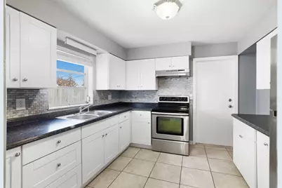 306 Riomar Drive, Port Saint Lucie, FL 34952 - Photo 13