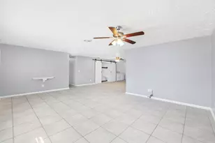 306 Riomar Dr, Port Saint Lucie, FL 34952 - Photo 9