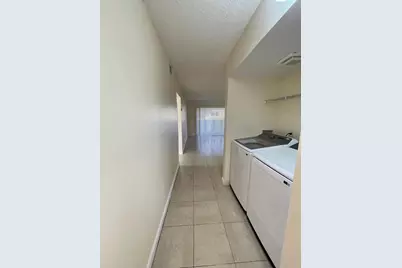 1501 Crescent Circle #D37, West Palm Beach, FL 33403 - Photo 3