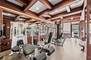 600 NE 36th St, Miami, FL 33137 - Photo 21