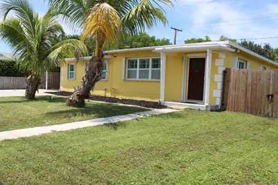 1036 S 14th Street, Lantana, FL 33462 - Photo 1