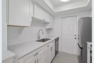 6820 NW 29th Court, Sunrise, FL 33313 - Photo 13