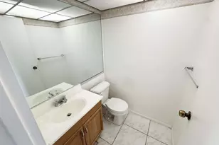 379 Saxony H, Delray Beach, FL 33446 - Photo 7