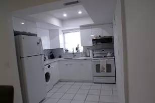 2965 Crosley Dr W, West Palm Beach, FL 33415 - Photo 7