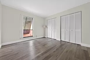 505 Sandtree Dr, West Palm Beach, FL 33403 - Photo 13