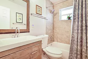 441 NE 24th St, Boca Raton, FL 33431 - Photo 23