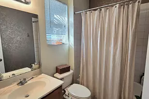 3037 Laurel Ridge Cir, West Palm Beach, FL 33404 - Photo 7