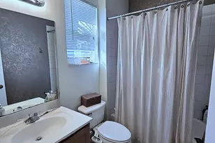 3037 Laurel Ridge Cir, Riviera Beach, FL 33404 - Photo 7
