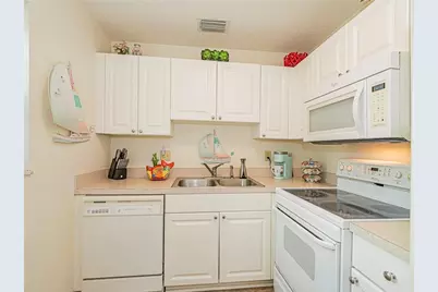 12 Vista Palm Lane #103, Vero Beach, FL 32962 - Photo 1