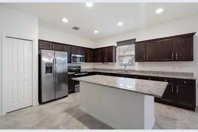 2055 46th Avenue, Vero Beach, FL 32966 - Photo 9