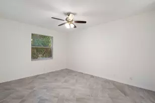 2055 46th Ave, Vero Beach, FL 32966 - Photo 15