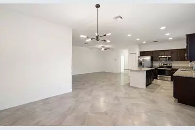 2055 46th Avenue, Vero Beach, FL 32966 - Photo 7