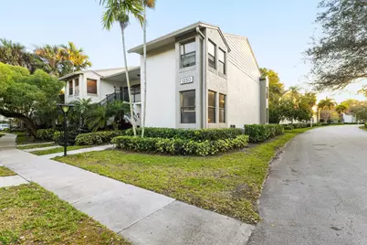 1250 S Military Trail #1616, Deerfield Beach, FL 33442 - Photo 3