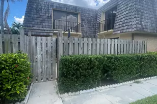 47 Lake Arbor Dr, Lake Worth Beach, FL 33461 - Photo 1