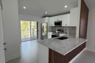 20841 NW 1st St, Pembroke Pines, FL 33029 - Photo 11