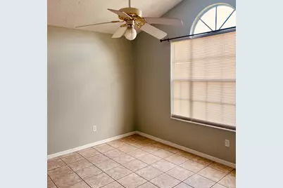 962 SW Kappa Avenue SW, Port Saint Lucie, FL 34953 - Photo 15