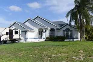 962 SW Kappa Ave SW, Port Saint Lucie, FL 34953 - Photo 1