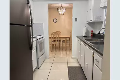 24 Golfs Edge #D, West Palm Beach, FL 33417 - Photo 3