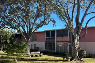 24 Golfs Edge, West Palm Beach, FL 33417 - Photo 1