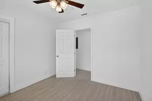 1708 NW 8th Ave, Lauderhill, FL 33311 - Photo 13