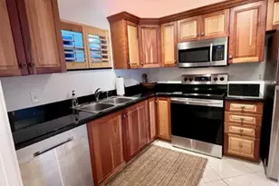 208 S Lakeside Dr, Lake Worth Beach, FL 33460 - Photo 7