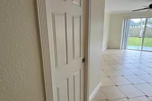 12577 Westhampton Cir, Wellington, FL 33414 - Photo 17