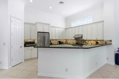 401 Via Placita, Palm Beach Gardens, FL 33418 - Photo 5