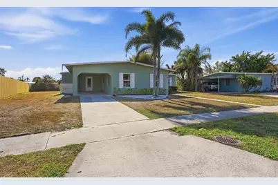 2817 SE Pocatello Road, Port Saint Lucie, FL 34952 - Photo 3