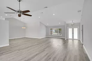 9320 Sun Pointe Dr, Boynton Beach, FL 33437 - Photo 11