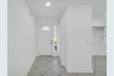 2514 SE Alfonso Avenue, Port Saint Lucie, FL 34952 - Photo 11